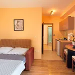 Astor Apartments